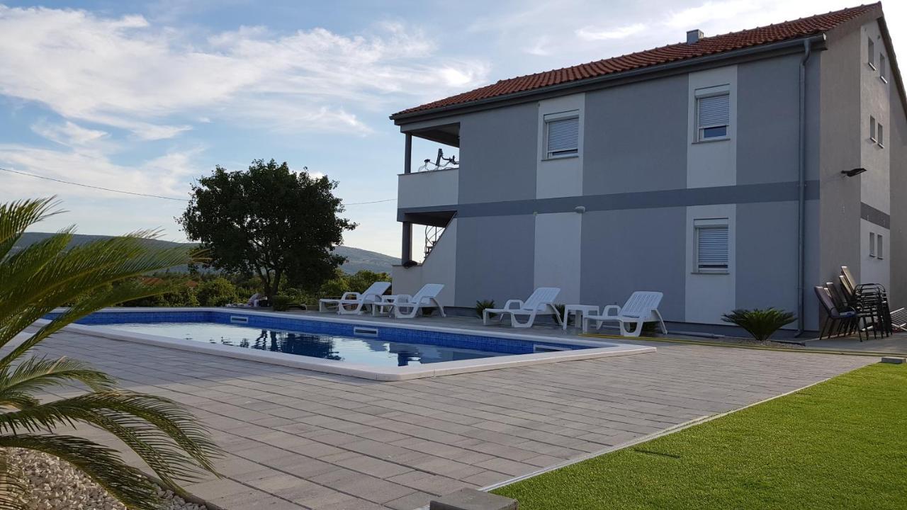 Apartments Zanic With Private Swimming Pool And Sea View Starigrad Paklenica Buitenkant foto